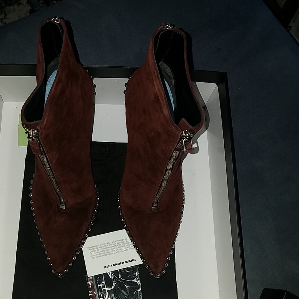 Boots - Picture 2 of 5